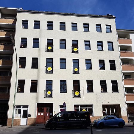 Happy Go Lucky Hotel + Hostel Schoeneberg Berlim Exterior foto